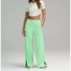 Lululemon stretch woven wide leg high rise pant